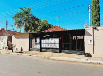 Casa de 3 quartos, Goiânia · CASA 210MT 3 QUARTOS SETOR CENTRAL