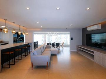 Apartamento · 198m² · 3 Quartos · 3 Vagas · Apto com 3 suítes. Espaços integrados e vista privilegiada.