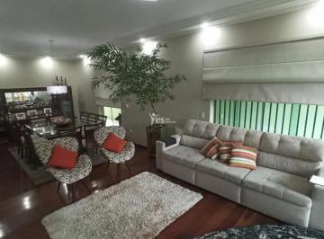img1 · Sobra semi mobiliado para locação com 550m² de área construída, sendo 4 suítes,