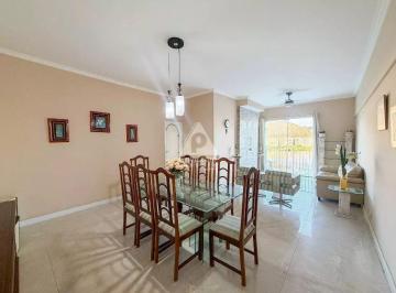Apartamento · 117m² · 3 Quartos · 2 Vagas · ✨ Apartamento com Vista para a Lagoa! 117m²