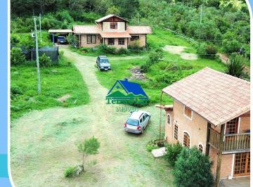 Rural · 4ha · 3 Quartos · 1 Vaga · Sítio à venda em Aiuruoca - MG
