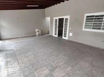 Casa de 3 quartos, Taguatinga · 03 quartos laje ampla qnl 13 Taguatinga Norte aceita financiamento