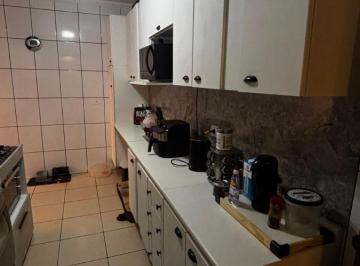 Apartamento en Aluguel de 2 quartos Jaguaribe · Apartamento de 65 m² com 2 quartos para alugar em Jaguaribe