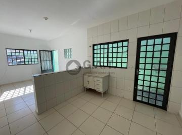 Foto 01 · Casa para locação em Sorocaba-SP no Jardim Sao Carlos: 2 quartos, 2 salas, 1 banheiro, 1 vaga de gar