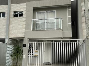 Casa de 3 quartos, Curitiba · Sobrado triplex no Boa Vista/ divisa com Ahu
