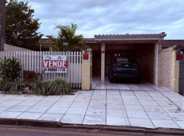 Casa de 3 quartos, Piraquara · Casa térrea 3 dormitórios, encantadora e excelente potencial de valorização em Piraquara.