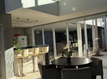 Casa · 302m² · 4 Quartos · 2 Vagas · Casa com 4 quartos, 2 suítes e 2 vagas à venda no Jardim Flamboyant em Santa Bárbara d'Oeste