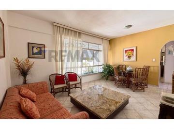 Apartamento · 76m² · 3 Quartos · 1 Vaga · Excelente Apartamento 2 Quartos com Dependência em Localização Privilegiada no Costa Azul