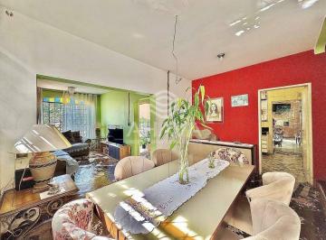 Casa · 253m² · 4 Quartos · 3 Vagas · Casa com 4 Quartos à Venda - 382m² - Santa Branca - Próximo à Avenida Dom Pedro I.