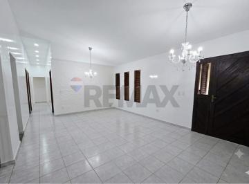 Casa · 242m² · 5 Quartos · 2 Vagas · Seu Novo Lar: Casa Espetacular à Venda em Natal!