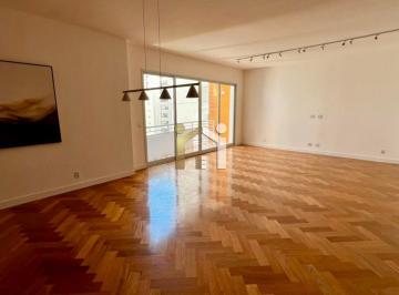 Apartamento · 168m² · 3 Quartos · 1 Vaga · Apartamento lindo e reformadocom 168 m². Com 3 suítes e 1 vaga garagem