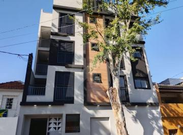 Casa · 40m² · 2 Quartos · CONDOMÍNIO