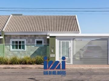 Casa · 80m² · 3 Quartos · 2 Vagas · Piscina , suite , 02 vagas de garagem