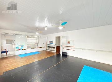 Comercial · 158m² · 7 Quartos · Excelente casa residencial/Comercial para vender no bairro cristo Redentor