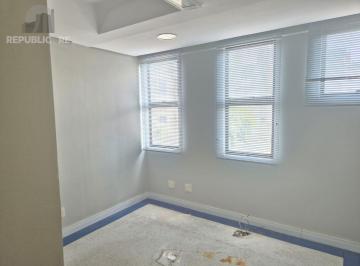 Comercial · 49m² · 3 Quartos · Sala semi mobiliada