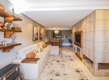 Casa · 220m² · 4 Quartos · 2 Vagas · Linda casa de 4 quartos à venda no Moinhos de Vento