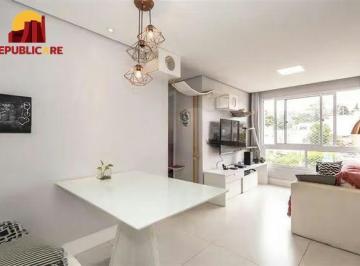 Apartamento · 56m² · 2 Quartos · 1 Vaga · Apartamento 2 dormitórios, 1 suíte, 1 vaga e churrasqueira na Bento Gonçalves.