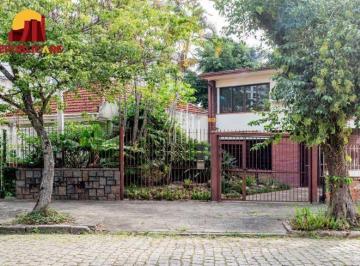 Casa · 154m² · 3 Quartos · 3 Vagas · Com 3 quartos e 2 banheiros, ampla sala com garagem para 03 carros.