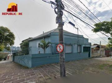 Casa · 220m² · 4 Quartos · 4 Vagas · Casa no bairro Santo Antônio em terreno com 280m² de 4 dormitórios e 4 vagas