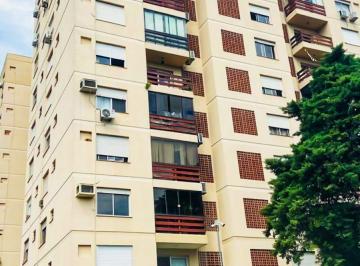 Apartamento · 44m² · 1 Quarto · APTO DE 1 DORM, EM ANDAR ALTO, BEM ILUMINADO E AREJADO. PROXIMO À TERCEIRA PERIM
