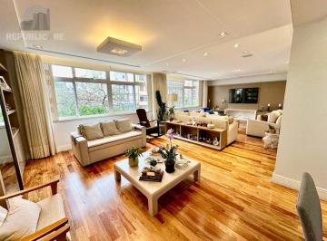 Apartamento · 155m² · 3 Quartos · 2 Vagas · Apartamento amplo na Cidade Baixa – 155 m² | 3 dormitórios | 2 vagas