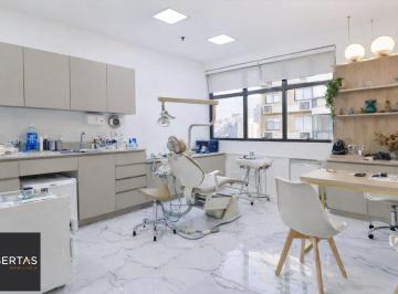 Comercial · 38m² · 2 Quartos · 1 Vaga · Sala Comercial com 4 Ambientes e Garagem | 38m² | Rua 24 de Outubro