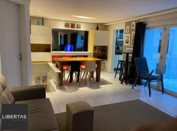 sala-de-estar-ampla · Cobertura Duplex à Venda no bairro Santana em Porto Alegre | 2 Suítes e Garagem