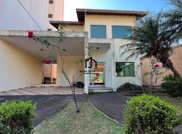 Casa · 363m² · 3 Quartos · Casa para aluguel - no Centro