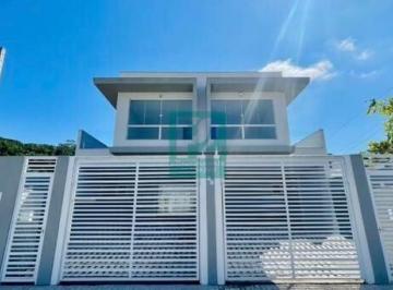 Casa · 154m² · 3 Quartos · 3 Vagas · SOBRADO GEMINADO EM MORRINHOS - EXCELENTE OPORTUNIDADE DE INVESTIMENTO - BOMBINHAS/SC