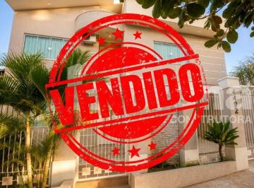 Casa · 224m² · 4 Quartos · Sobrado à venda no bairro Zona I - Umuarama/PR, I
