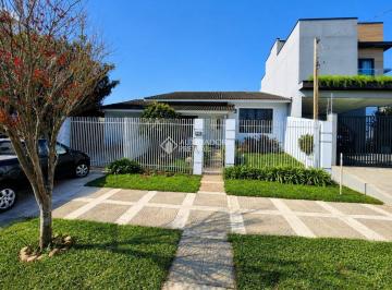 Casa · 203m² · 3 Quartos · 4 Vagas · Casa com 200m² 03 quartos sendo 01 suíte