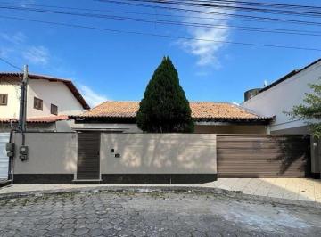 Casa · 197m² · 4 Quartos · 4 Vagas · Casa Linear na Mata da Praia, porteira fechada, 4 quartos, 2 suítes, 4 vagas