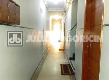 Apartamento · 84m² · 2 Quartos · Apartamento todo modernizada piso em porcelanato composto de sala com jardim de