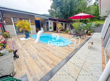 Casa · 263m² · 5 Quartos · 5 Vagas · Casa com 5 Dormitórios - Piscina e Área Gourmet no Córrego Grande