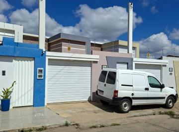 Casa · 20m² · 3 Quartos · Casa para alugar em Felícia de 20.00m² com 3 Quartos e 1 Suite