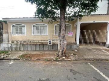 48695ebc090c4c4e2e1304b3bc85c4a46821bf05 · Casa com 3 dormitórios à venda, 125 m² por R$ 350.000 - Vl Teixeira - Alfenas/MG