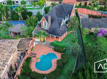 577ef9e25941fd38321da5b296ecbc772862f6f6 · Ótima casa SPII Granja Viana