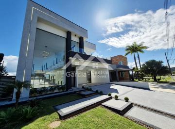 Casa · 232m² · 4 Quartos · 4 Vagas · Casa com Piscina no condomínio Bougainvillee Residencial IV em Peruíbe