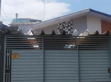Casa de 3 quartos, Osasco · Casa com 3 dormitórios, 2 vagas de garagem e área gourmet com churrasqueira