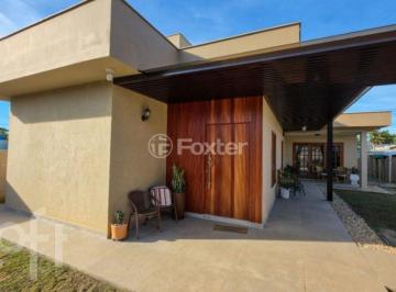 44d52879 · Casa, 2 dormitórios, 160 m², em Carianos