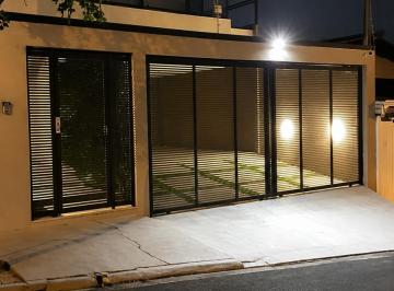 Casa de 4 quartos, Jaguariúna · Oportunidade - Sobrado próximo ao centro da cidade!