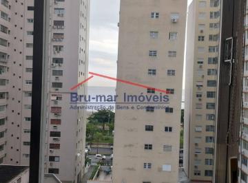 Apartamento · 28m² · 1 Quarto · 1 Vaga · Kitnet a poucos passos da praia do Boqueirão, 28m², com armários