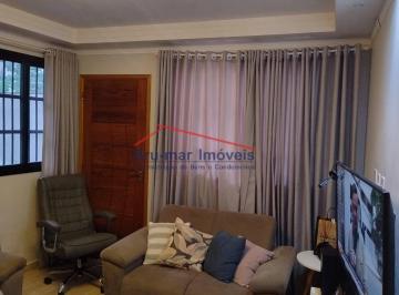 Casa · 75m² · 2 Quartos · 2 Vagas · Sobreposta baixa 2 dormitórios, Marapé, quintal com churrasqueira, 2 vagas
