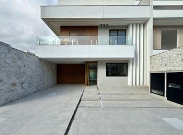 Casa · 320m² · 4 Quartos · 2 Vagas · Incrível casa triplex contemporânea à venda no Recreio dos Bandeirantes