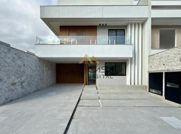 Casa · 320m² · 4 Quartos · 2 Vagas · Incrível casa triplex contemporânea à venda no Recreio dos Bandeirantes