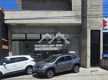Comercial · 280m² · 3 Vagas · Salão comercial em Peruíbe