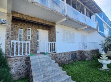 Casa · 190m² · 5 Quartos · 3 Vagas · Casa à venda - em Igara