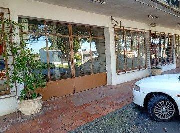 Comercial · 100m² · JFERNANDO ALUGA EXCELENTE SALA COMERCIAL NO BAIRRO IGARA EM CANOAS/RS