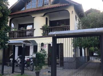 Casa · 9 Quartos · 6 Vagas · Excelente casa para venda e locação na Igara