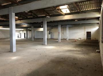 Comercial · 700m² · PAVILHÃO COM 700M2